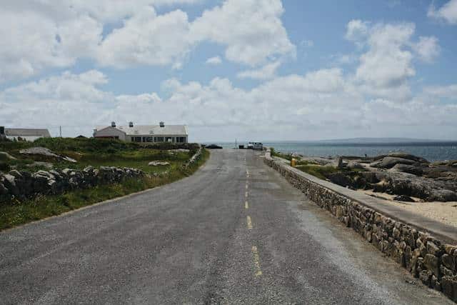 Exploring the Allure of County Kerry and Limerick: A Guide to Ireland's Real Estate Gems