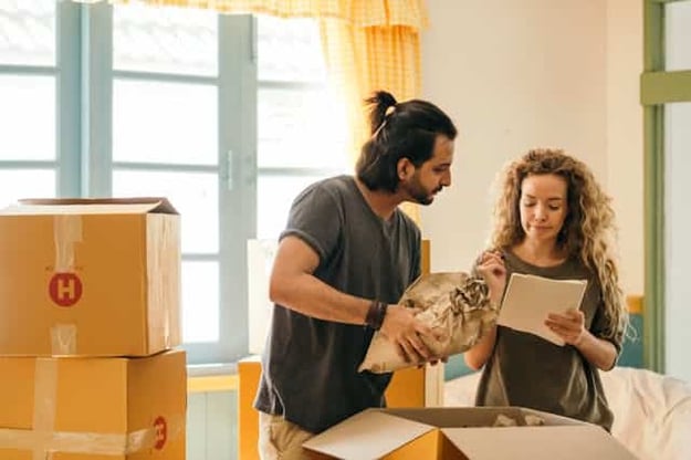 Top Tips for a Stress-Free House Or Business Move with a Moving House Checklist