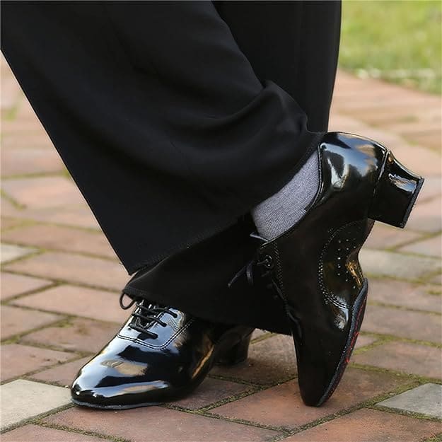 Expert Tips for Finding the Perfect Men's Ballroom Dance Shoes