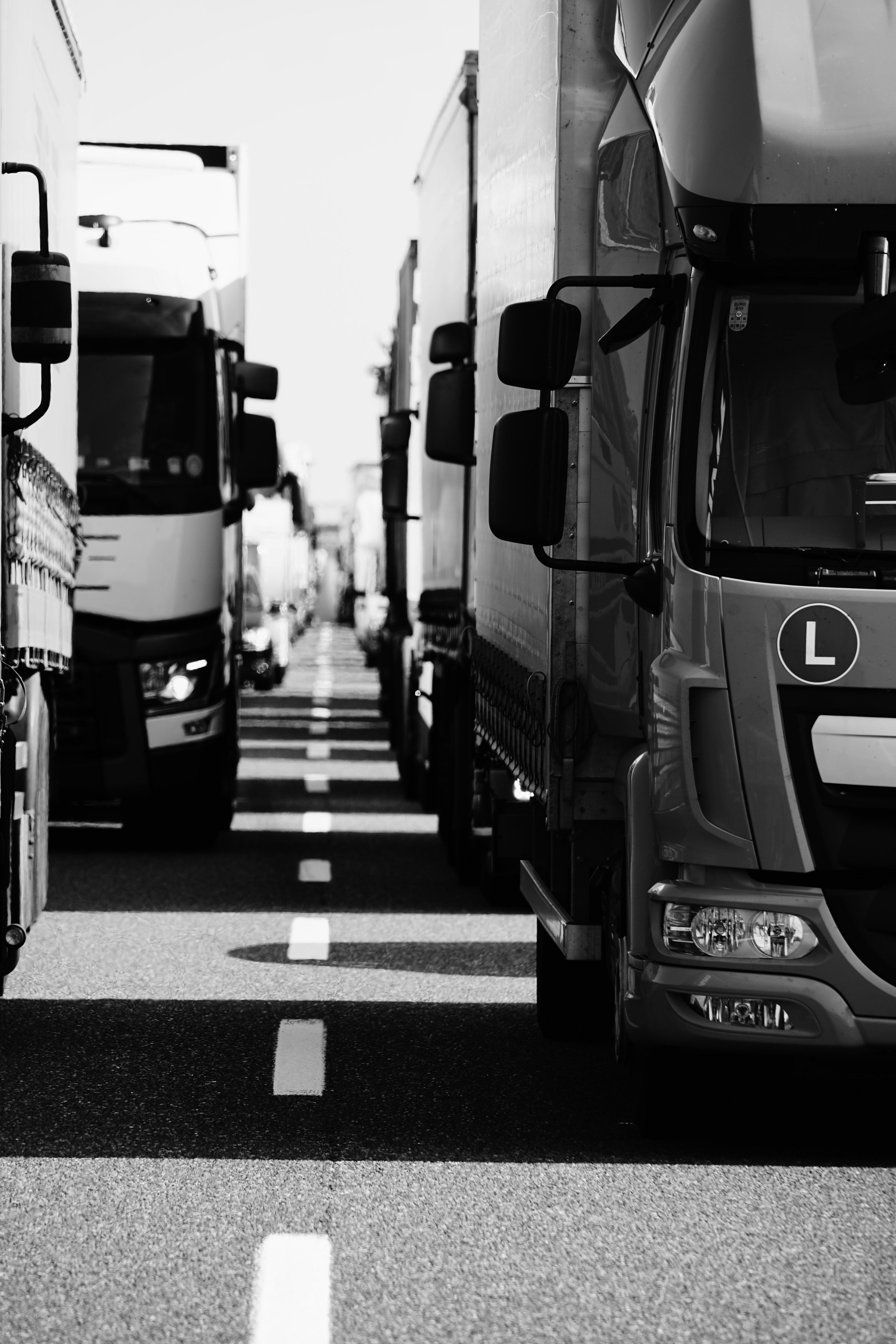 4 Factors That Determine Compensation for Semi Truck Accident Victims