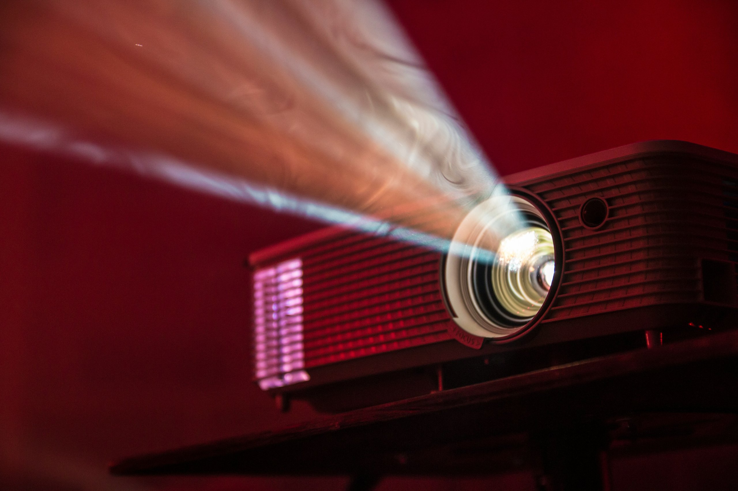 Why a Projector Is a Smart Choice for Your Home Theatre