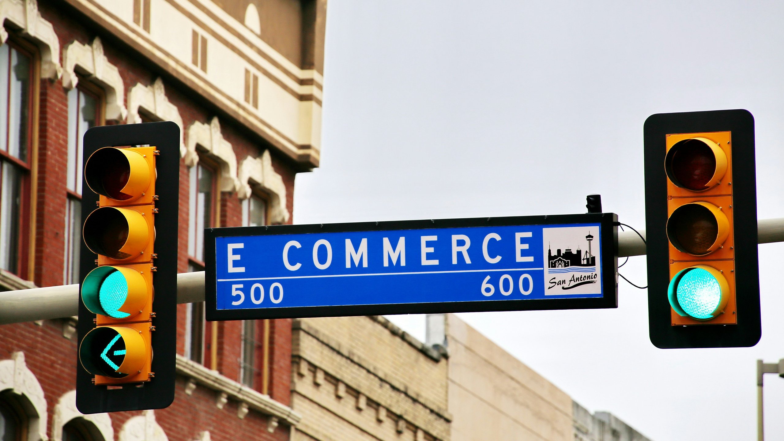 The Best E-Commerce Strategies for Growing Your Clothing Printing Business