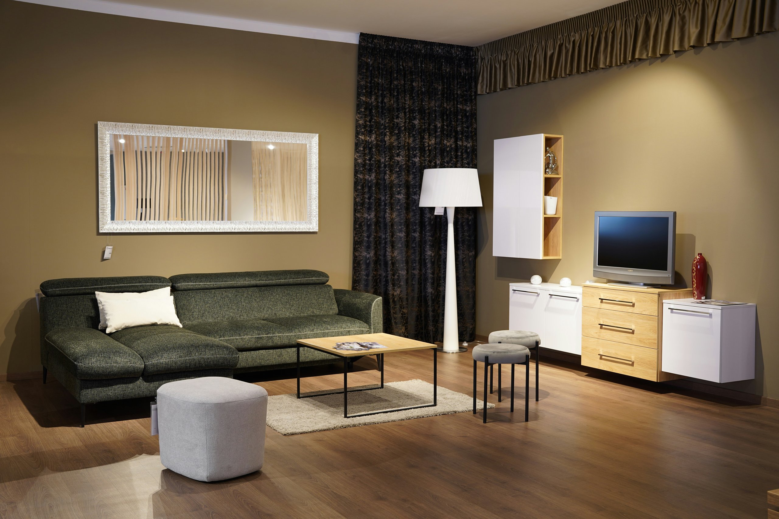City Hopping Made Easy with Flexible, Furnished Living