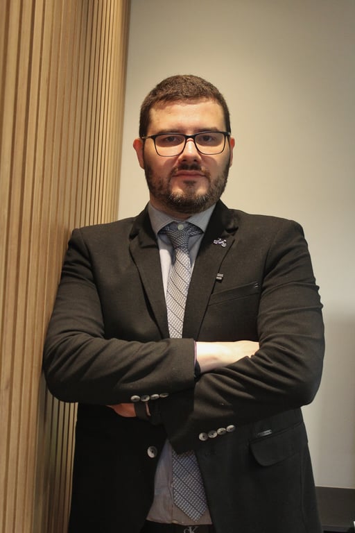 Dr. Rodrigo Medeiros