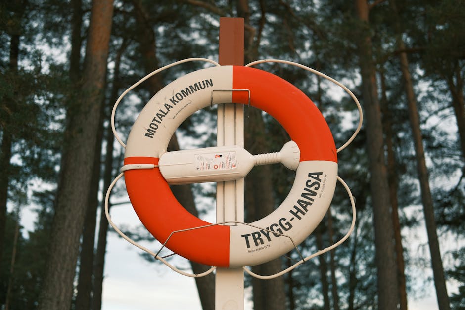 CrowdStrike or Huntress? SMB Cybersecurity Platform Guide