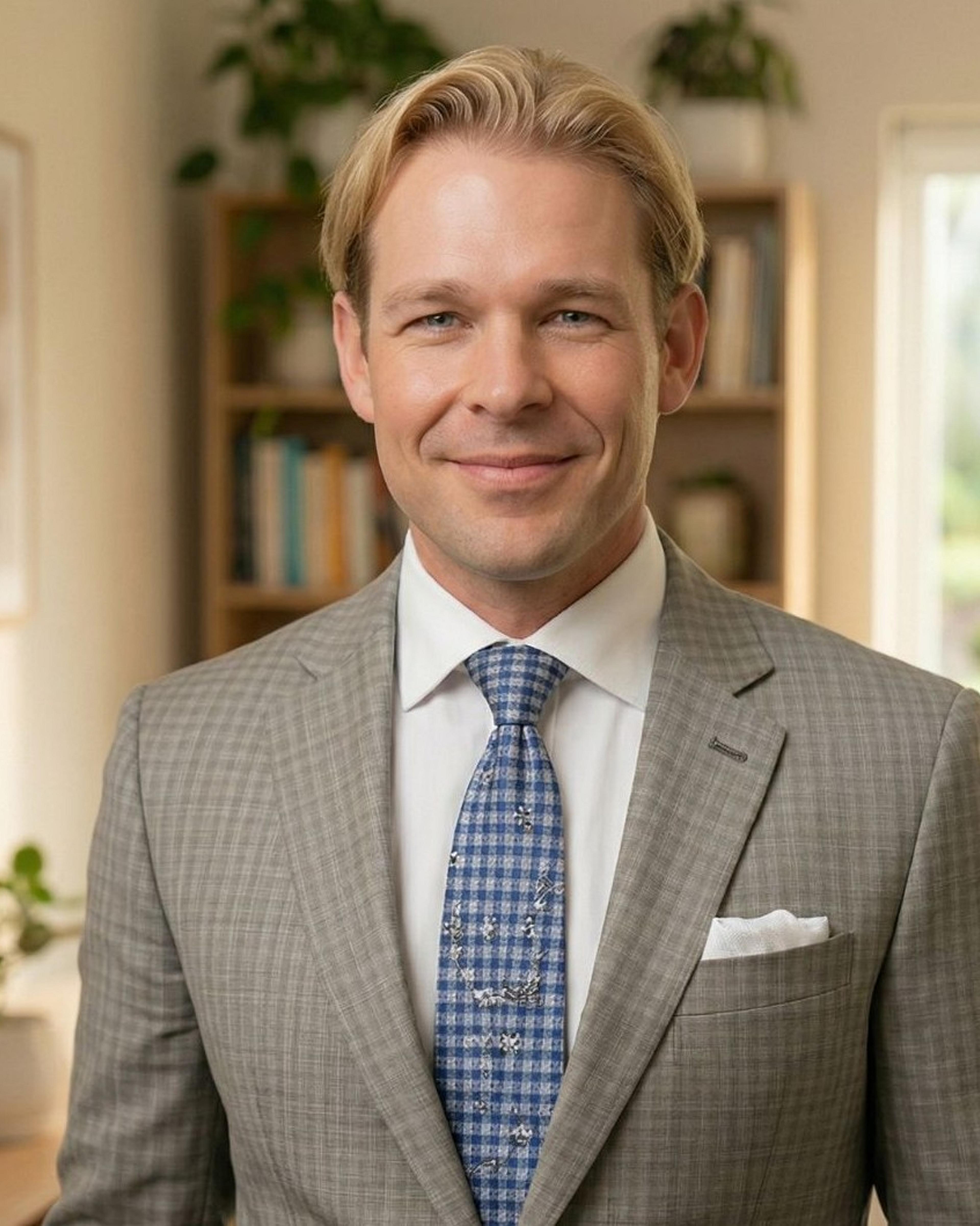 profile picture of Stefan Dunn who works as a Registered Clinical Therapist, Master of Science in Counselling and Psychotherapy, Certified Mediator