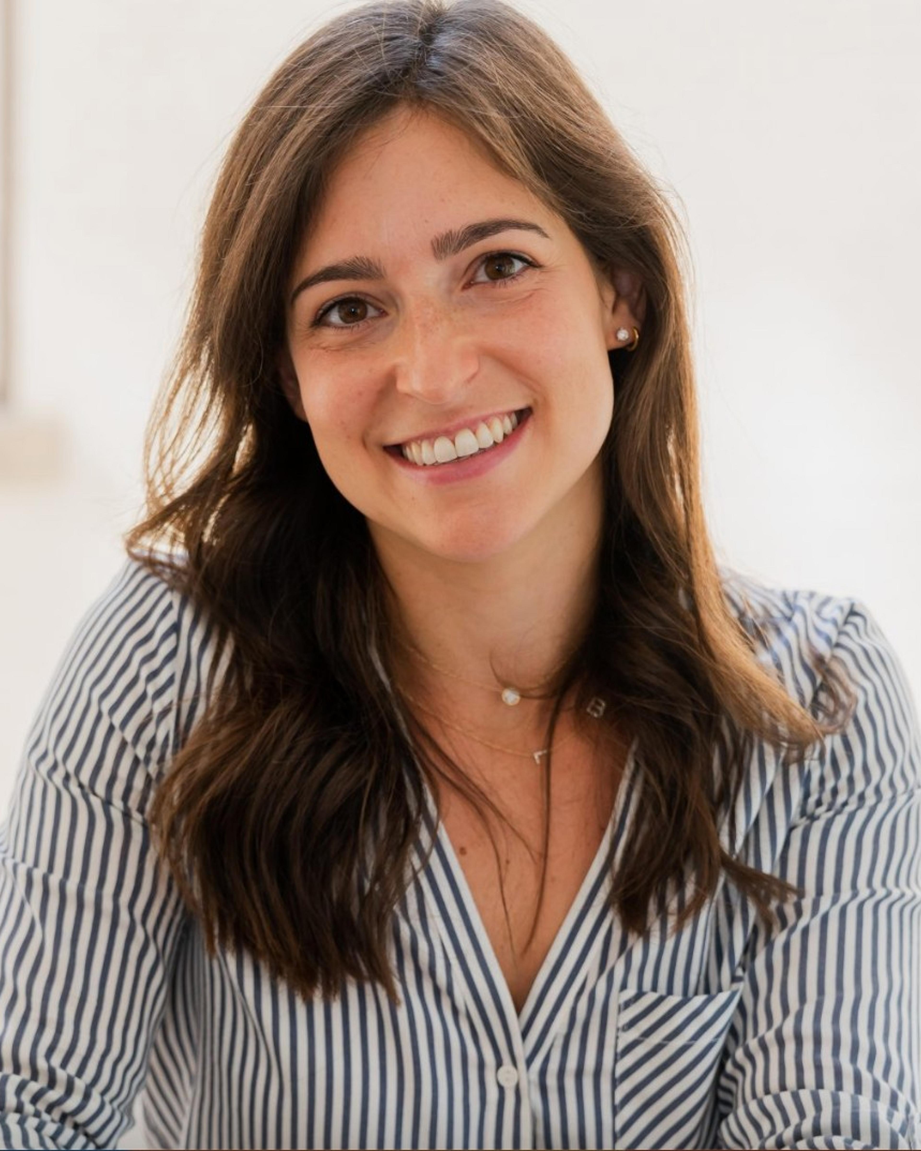profile picture of Shira Levitt who works as a Maîtrise en travail social, consultante en comportement des enfants