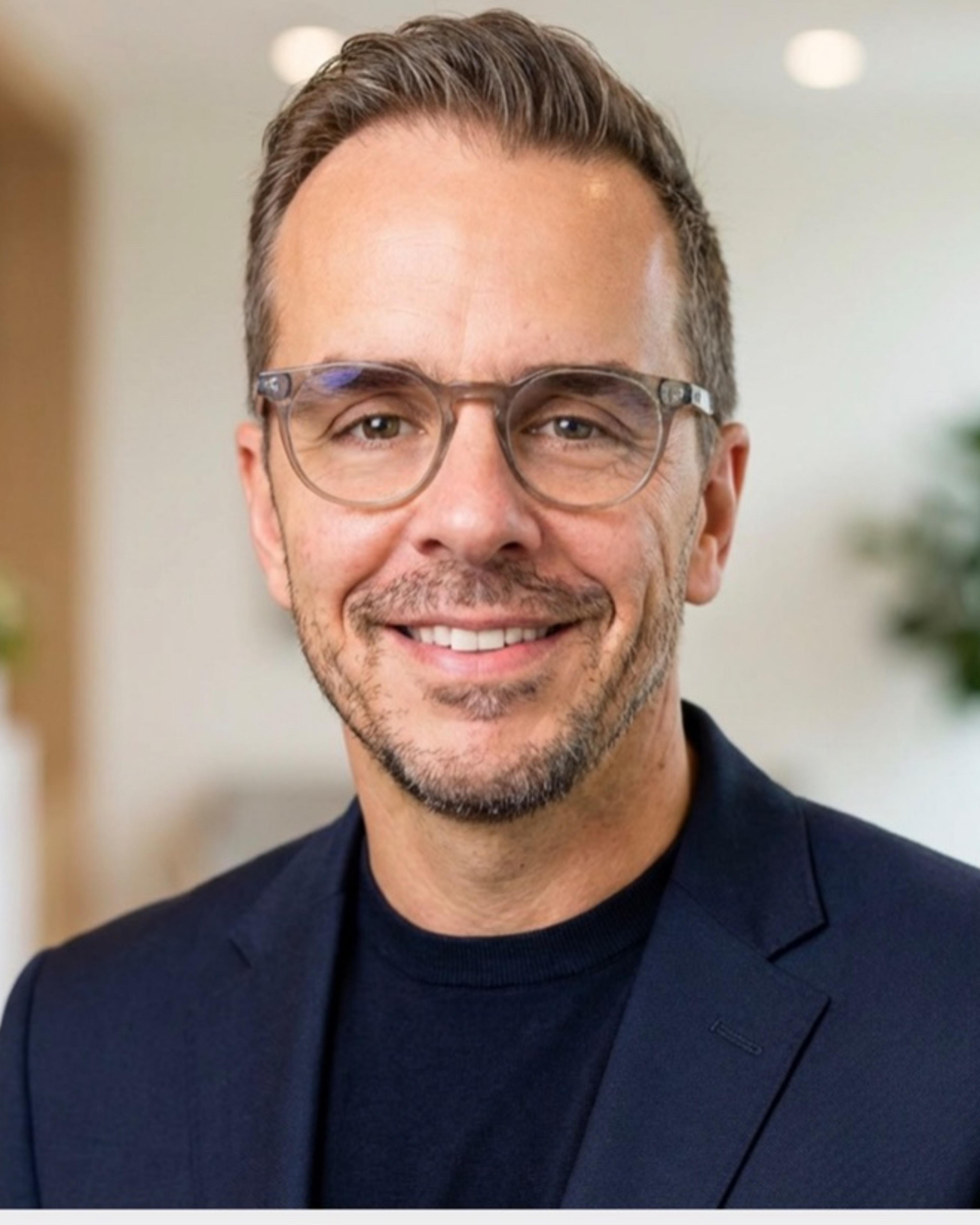 profile picture of Pascal Thibault who works as a Social worker