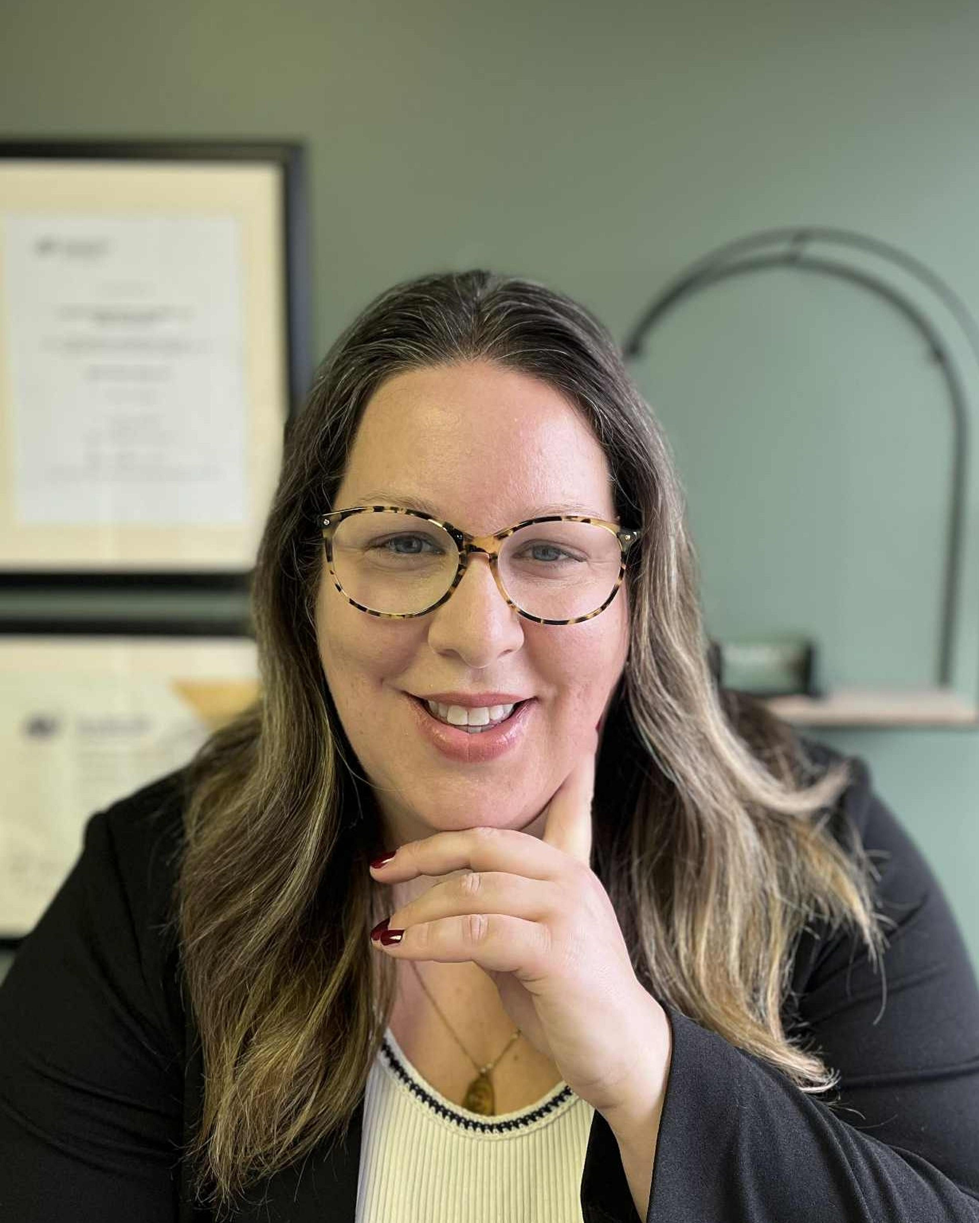 profile picture of Chloé Massicotte-Laforge who works as a Accredited family mediator, social worker