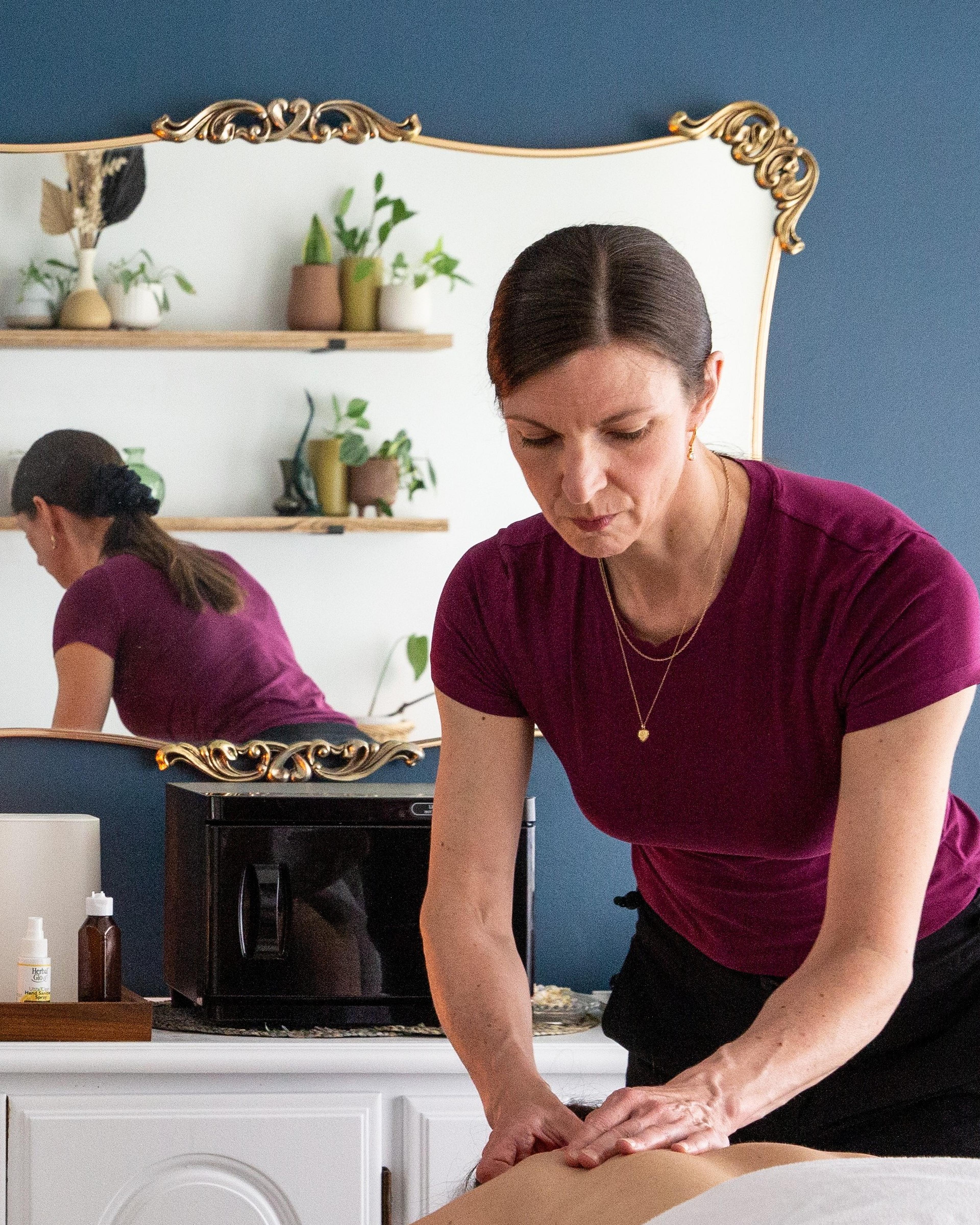profile picture of christie dennison who works as a Naturopathe