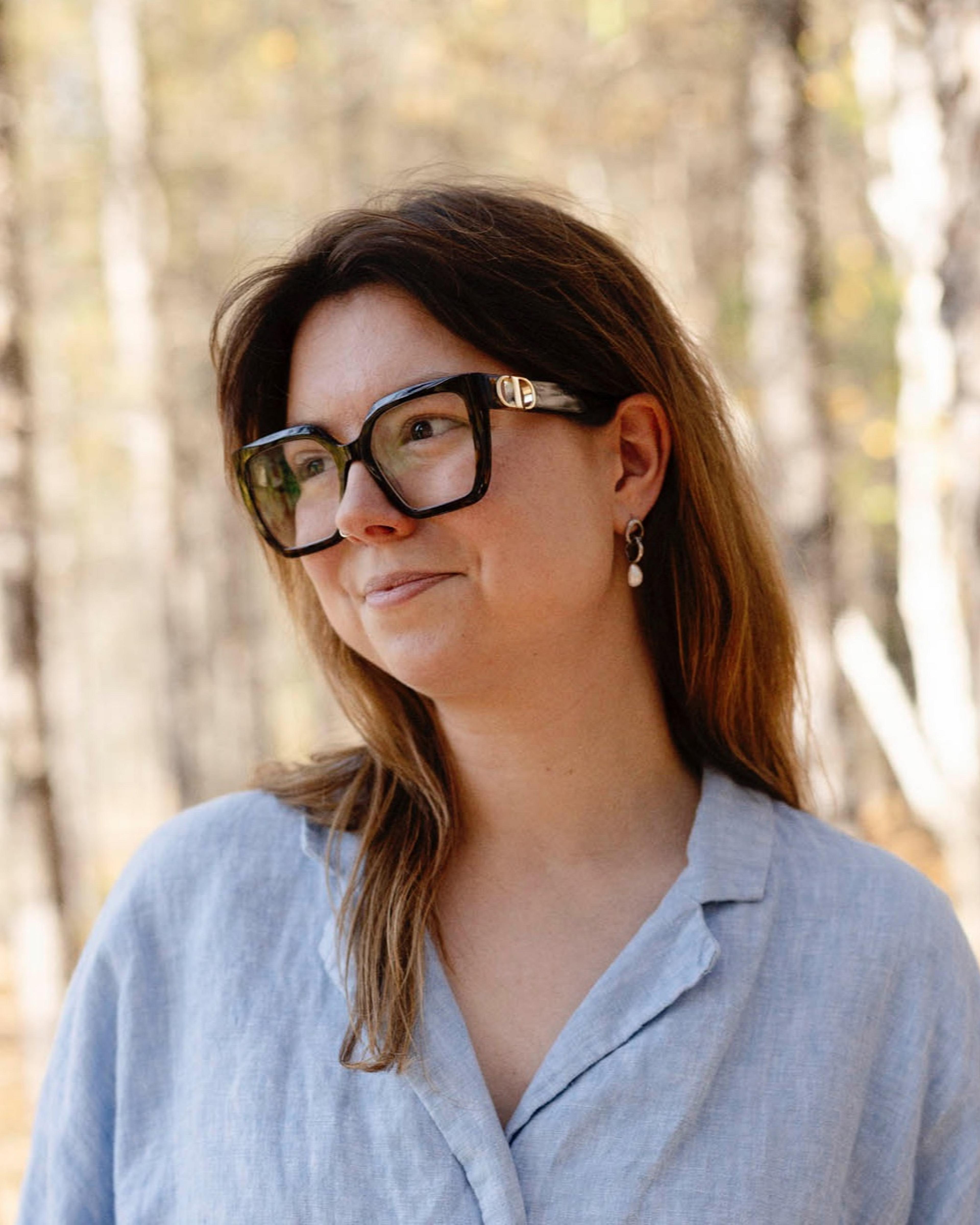 profile picture of Coralie Dussault who works as a sexologist and psychotherapist