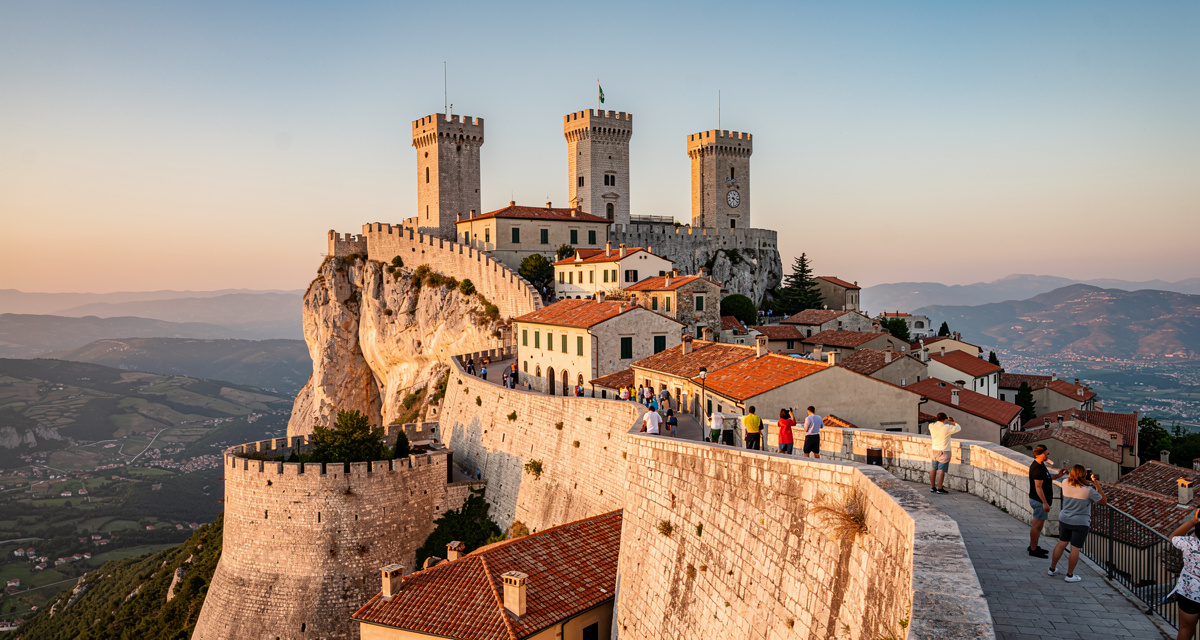 San Marino country code +378 illustration