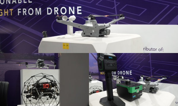 Berbagai teknologi drone untuk industri konstruksi dan pertambangan dipamerkan di booth Terra Drone Indonesia
