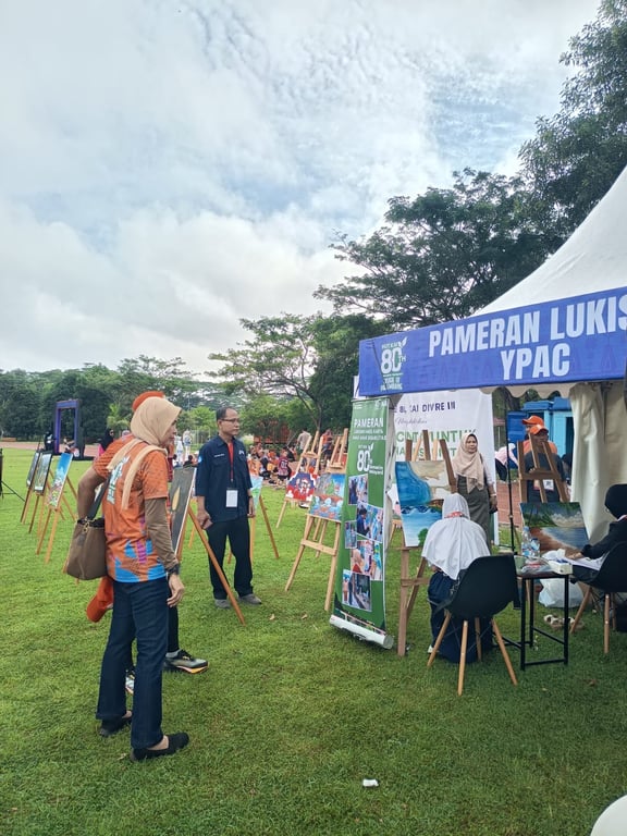 Foto: Suasana kegiatan melukis dan pameran 