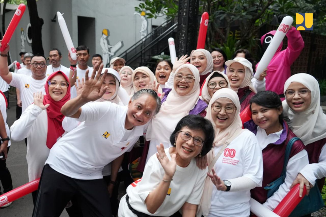 Kedua dari kiri - Menteri Pekerjaan Umum, Dody Hanggodo