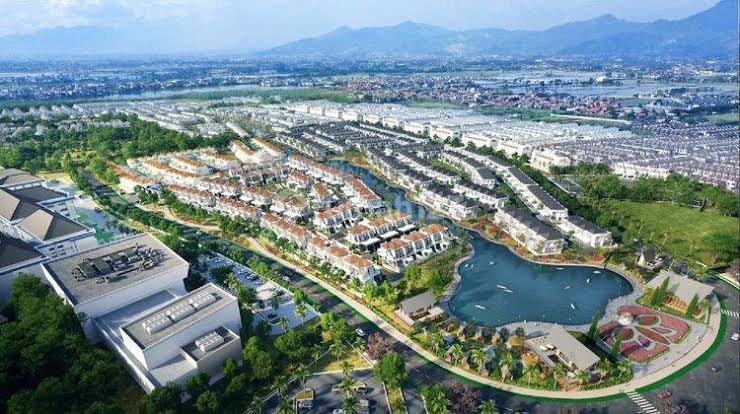 KOTA BARU PARAHYANGAN - LOKASI MONRŌ CLEANPARK sebuah kawasan modern dan berkembang di Bandung Barat yang akan menjadi lokasi Monrō CleanPark. Dengan lingkungan yang asri, fasilitas kelas atas, dan infrastruktur yang terencana dengan baik, area ini menjadi pilihan ideal untuk layanan cuci kendaraan otomatis pertama yang ramah lingkungan di Indonesia.