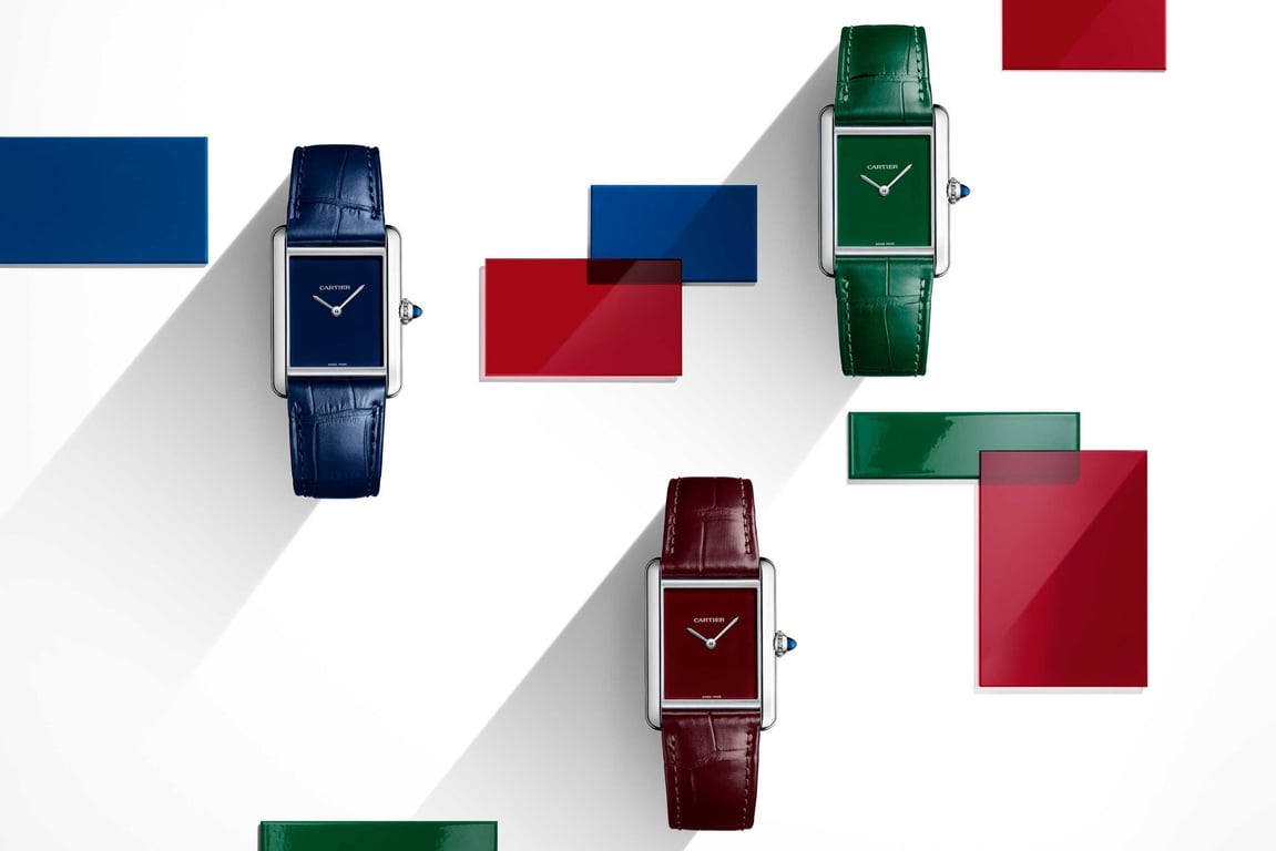 Desain Cartier Tank Must yang penuh warna © Cartier