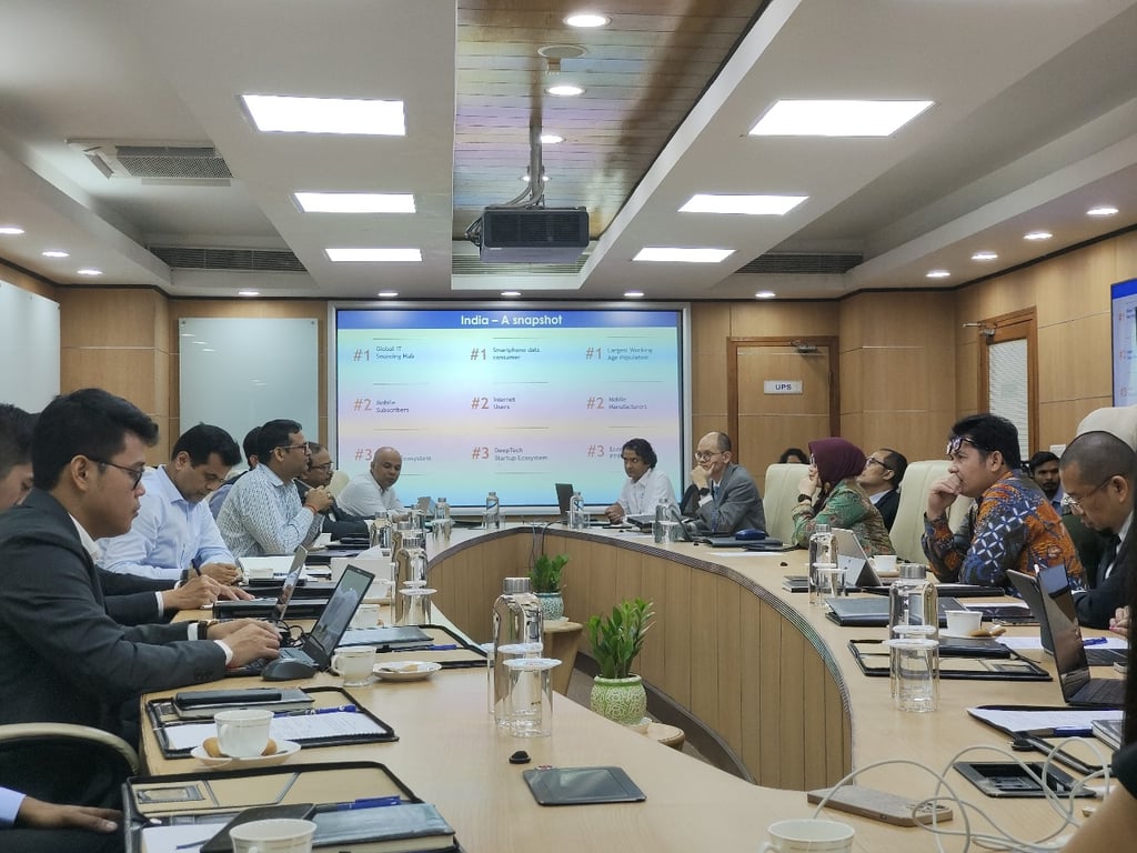 Hari pertama kunjungan delegasi DEN ke India