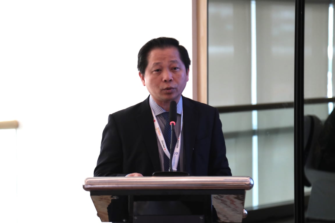 Direktur HOPE Research Center My Duc Hospital, Ho Chi Minh City, Vietnam, Dr. Ho Manh Tuong, MD, MCE, MBA memaparkan temuan terkini
