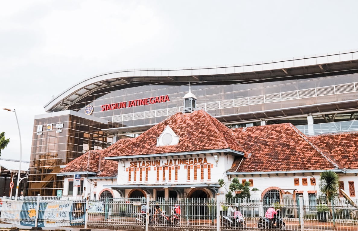 Tampak Depan Stasiun Jatingerara