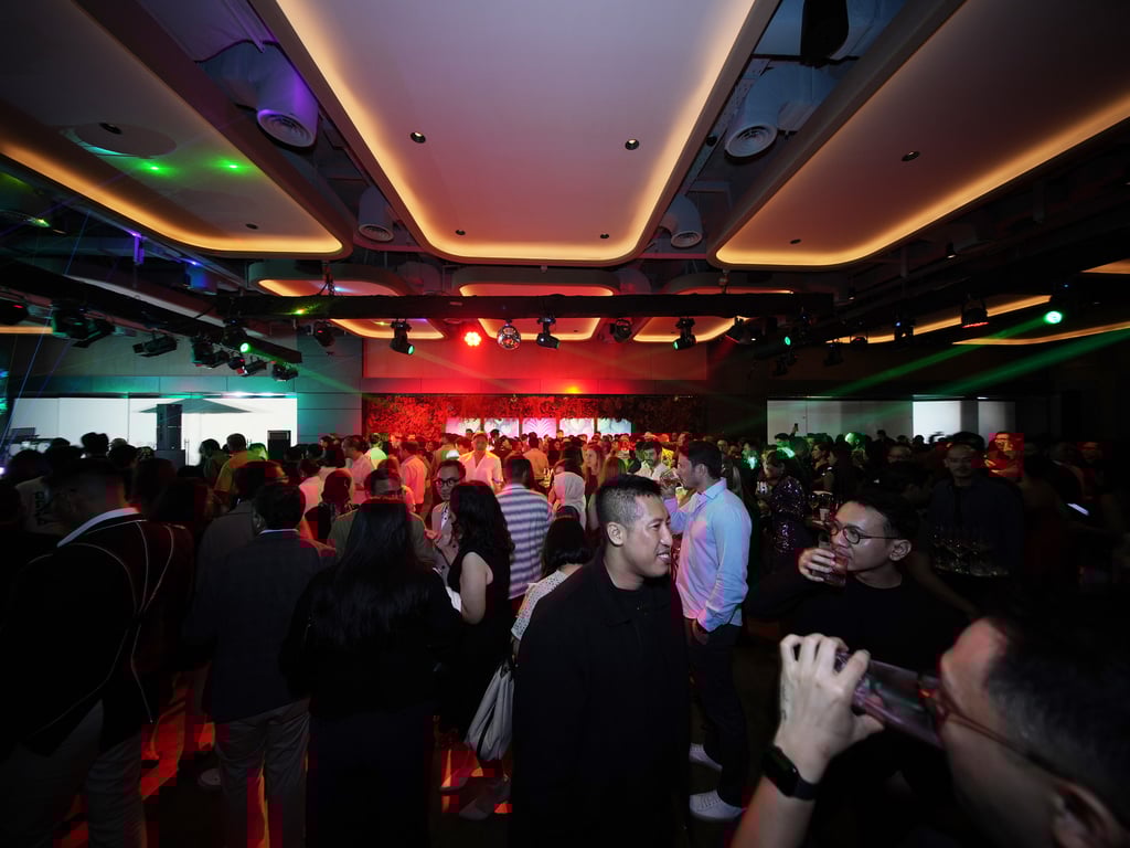 Suasana Grand Opening 25hours Hotel Jakarta The Oddbird