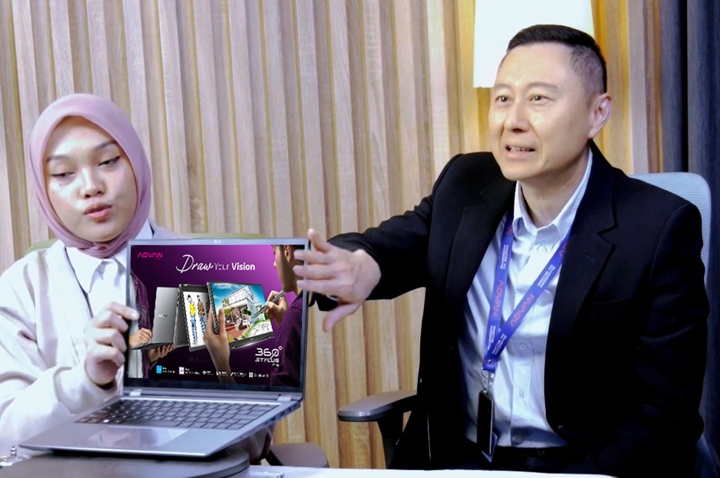 Chandra Tansri, CEO Advan pada Tiktok Live 9.9 dengan Advan 360 Stylus Pro