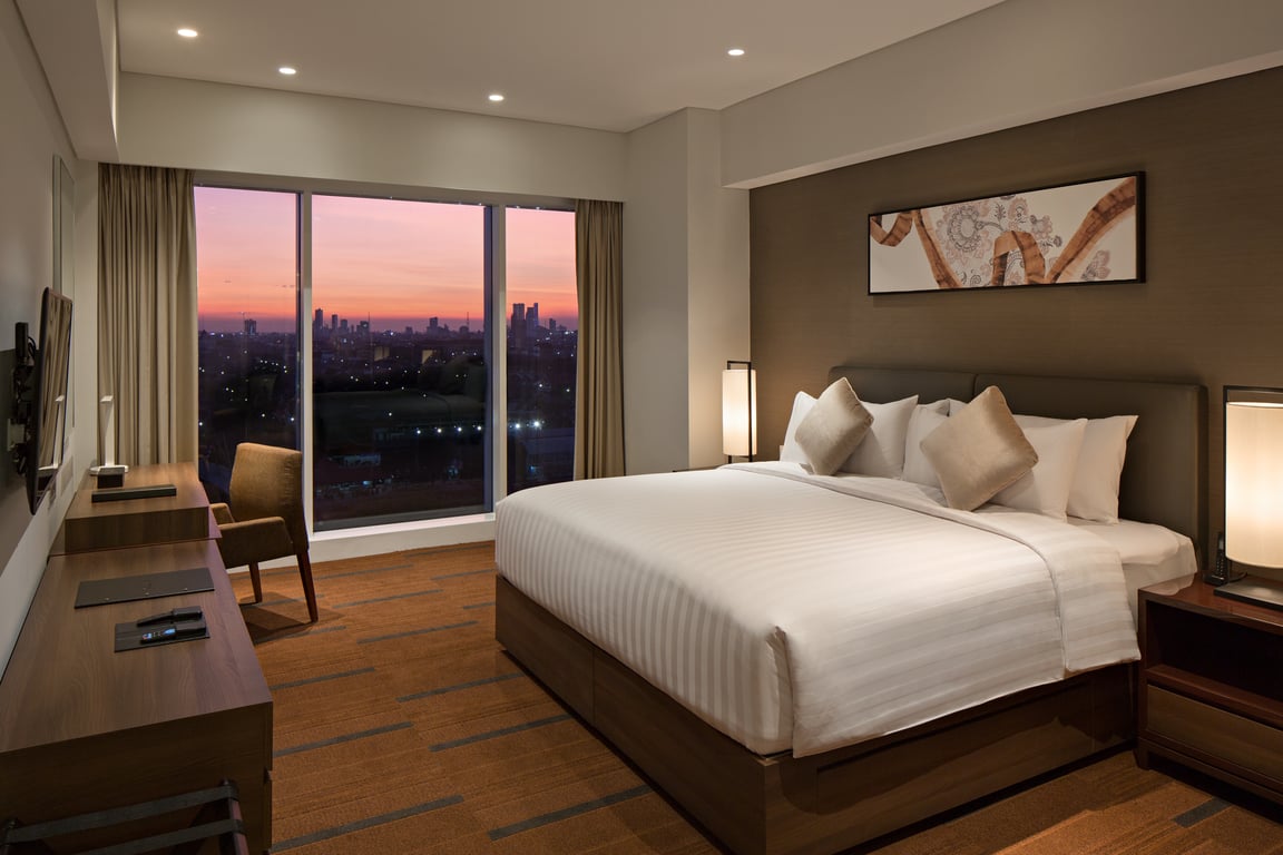 Pemandangan Kota Surabaya dari Kamar