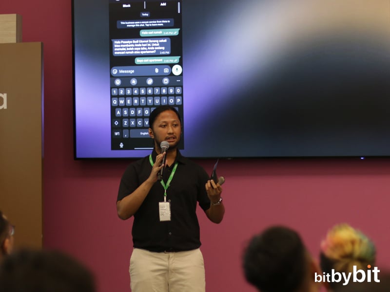 Prasetyo Budi Utomo, Product Manager bitbybit menjelaskan mudahnya penggunaan AI Studio.