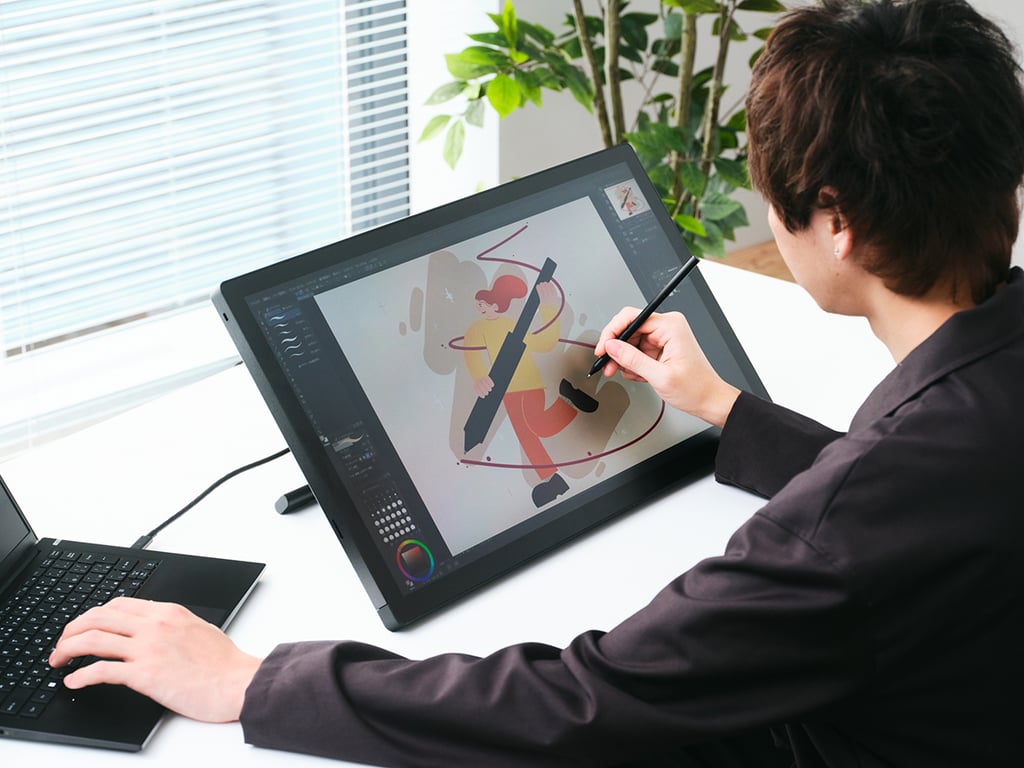 Wacom-Cintiq24_In-use