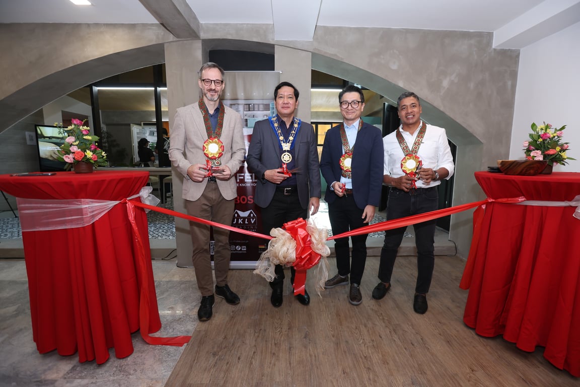 L-R Mr. Roland Poehlmann, Ar. Donato Magcale, Mr. Eric Liew and Mr Jarwin Avellana
