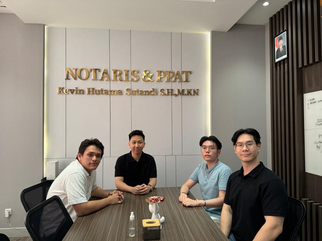 James Alexander, Founder Gleam Smart Film, bersama team nya