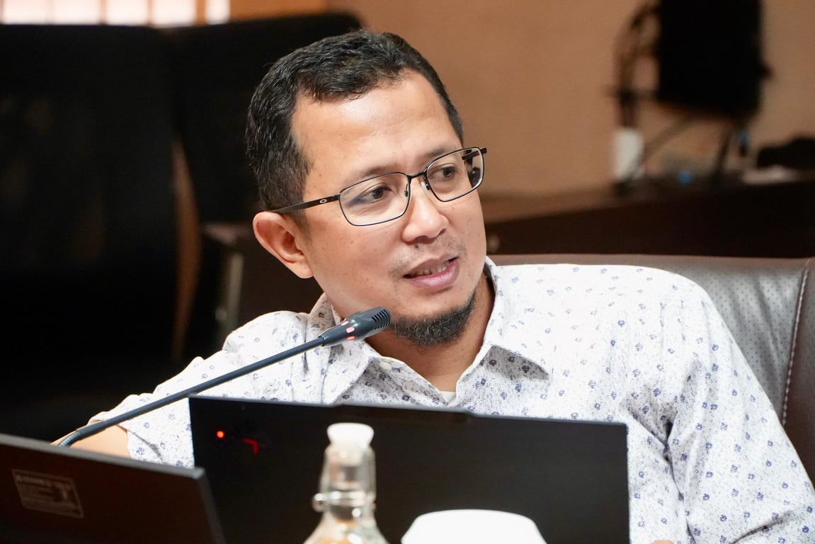 Manager Sinyal dan Telekomunikasi KAI Daop 1 Jakarta, Prapto Utomo, ketika memberikan pemaparan tentang proses bisnis KAI Daop 1 Jakarta.
