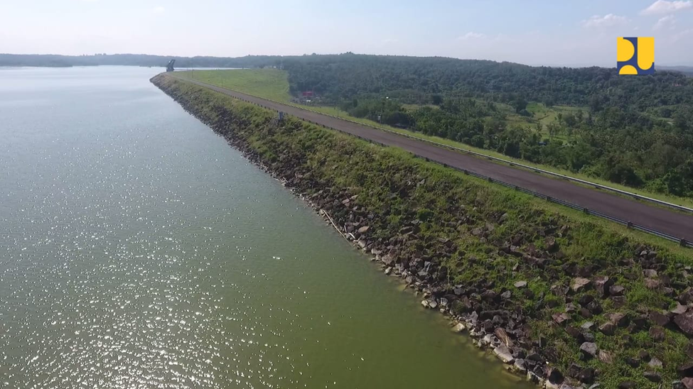 Proyek Waduk Kedungombo oleh Kementerian PU