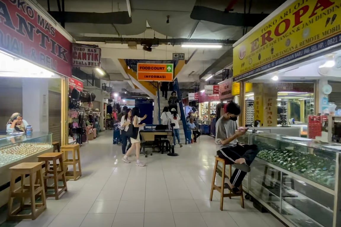 Pasar Santa, Jakarta Selatan