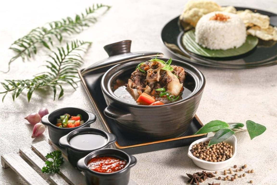  Paloma Restaurant, Hotel Des Indes Menteng, Marclan Collection