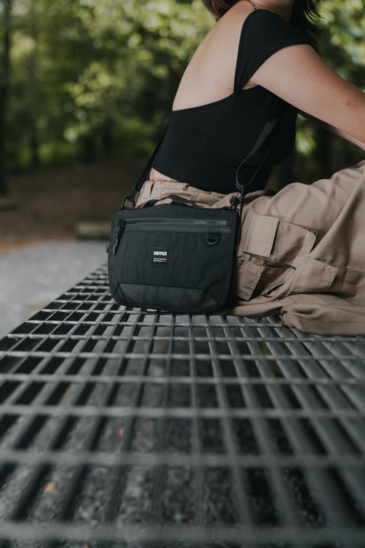 Tas Kecil Bodypack Augury Travel Pouch