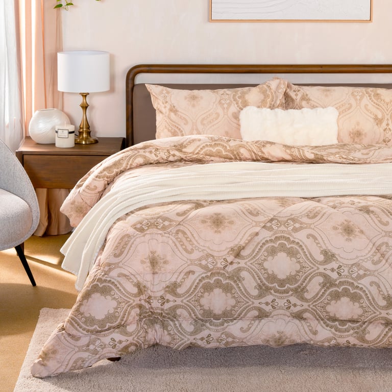 SM Home’s Royal Linen Silk Comforter Set Gold Damask, 20% off until July 31 [₽3,439.00]