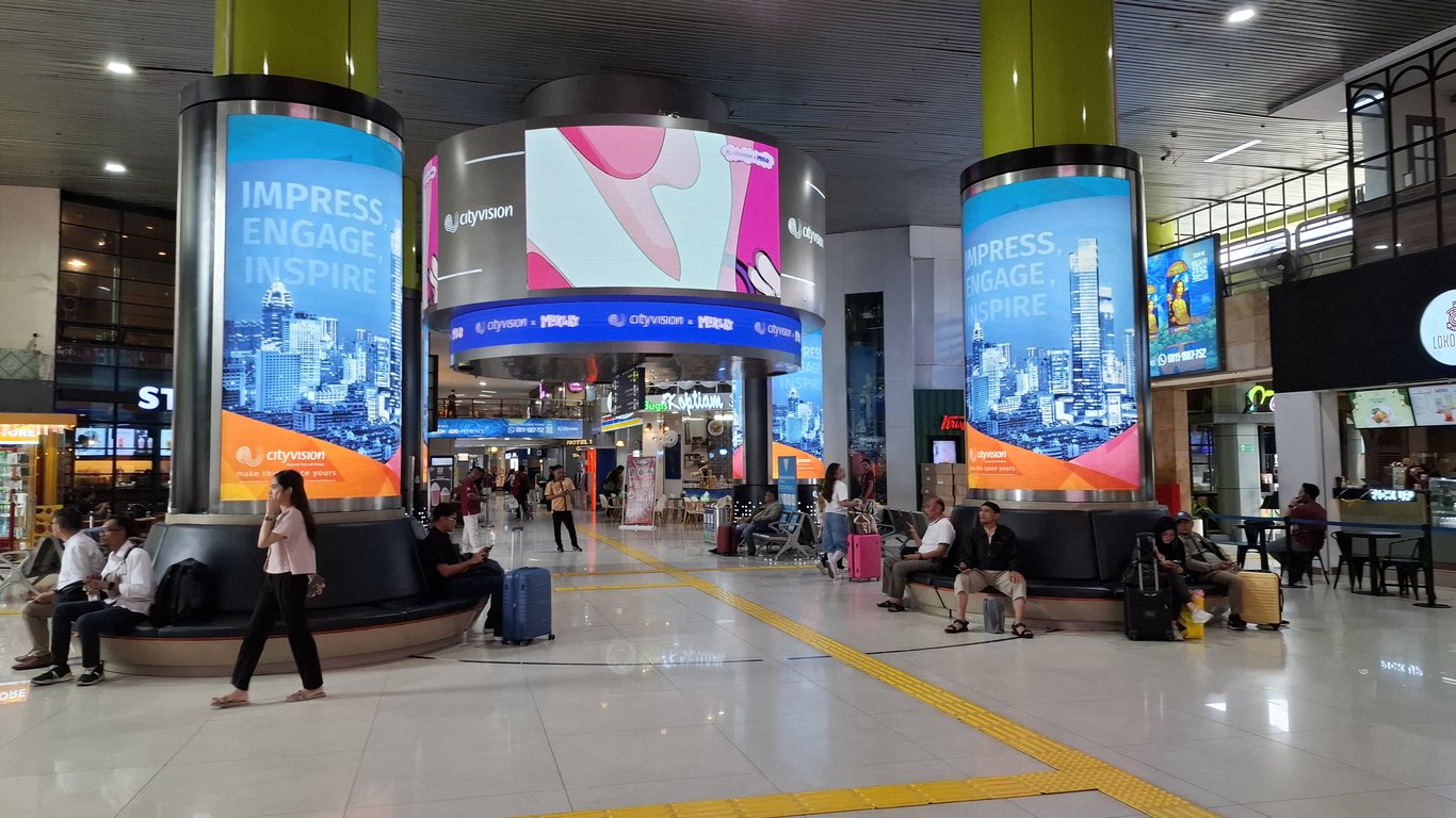 Suasana Stasiun Gambir