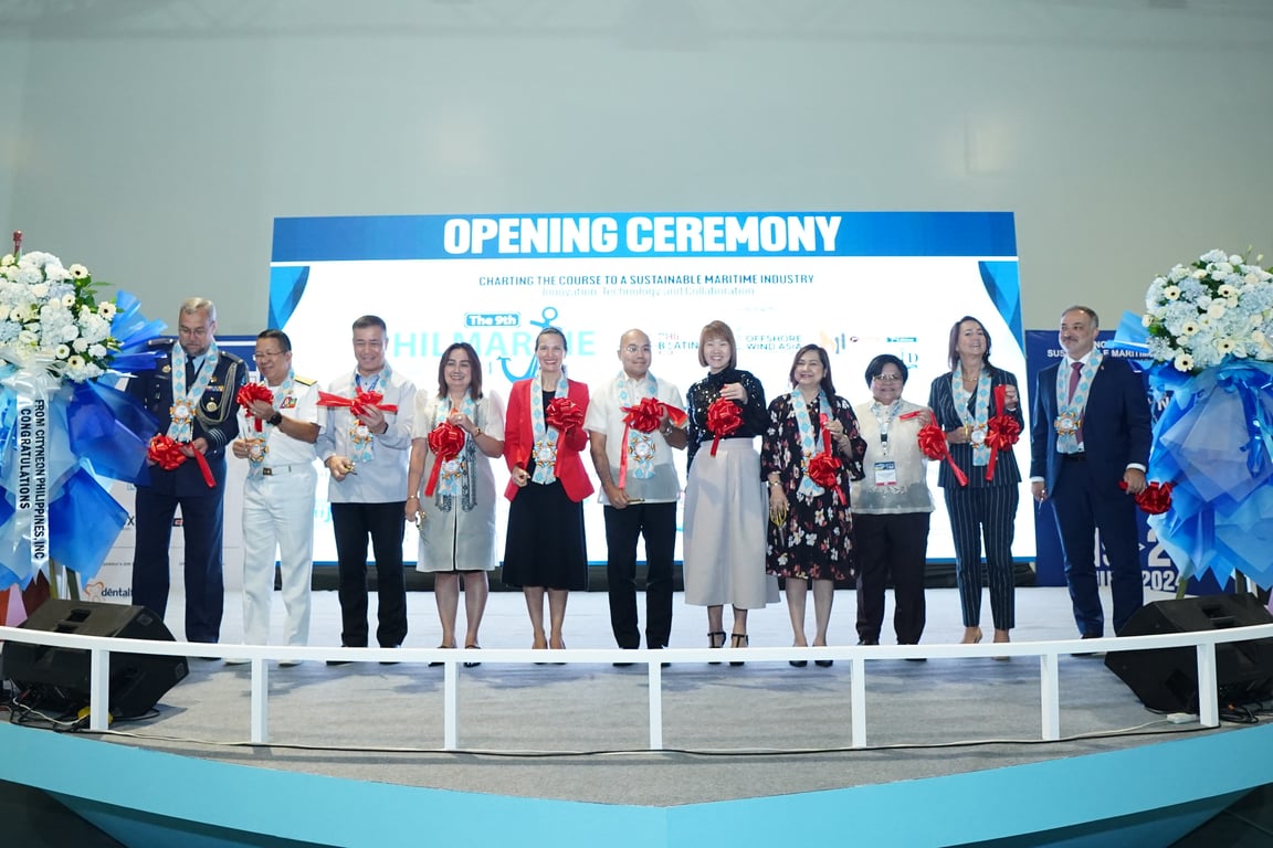 Opening Ceremony together with the esteemed VIPs 