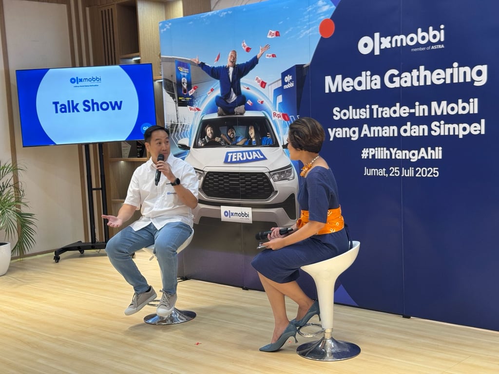 Sesi talkshow bersama Agung Iskandar, COO & Director OLXmobbi yang membahas tentang promo OLXmobbi sebagai official trade-in partner di GIIAS 2025, yang berlangsung pada 24 Juli 2025 sampai 3 Agustus 2025.