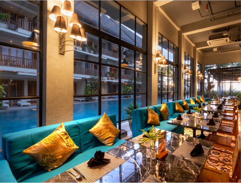 <i>Ketumbar Bistro & Bar, Swarga Suites Bali Berawa</i>