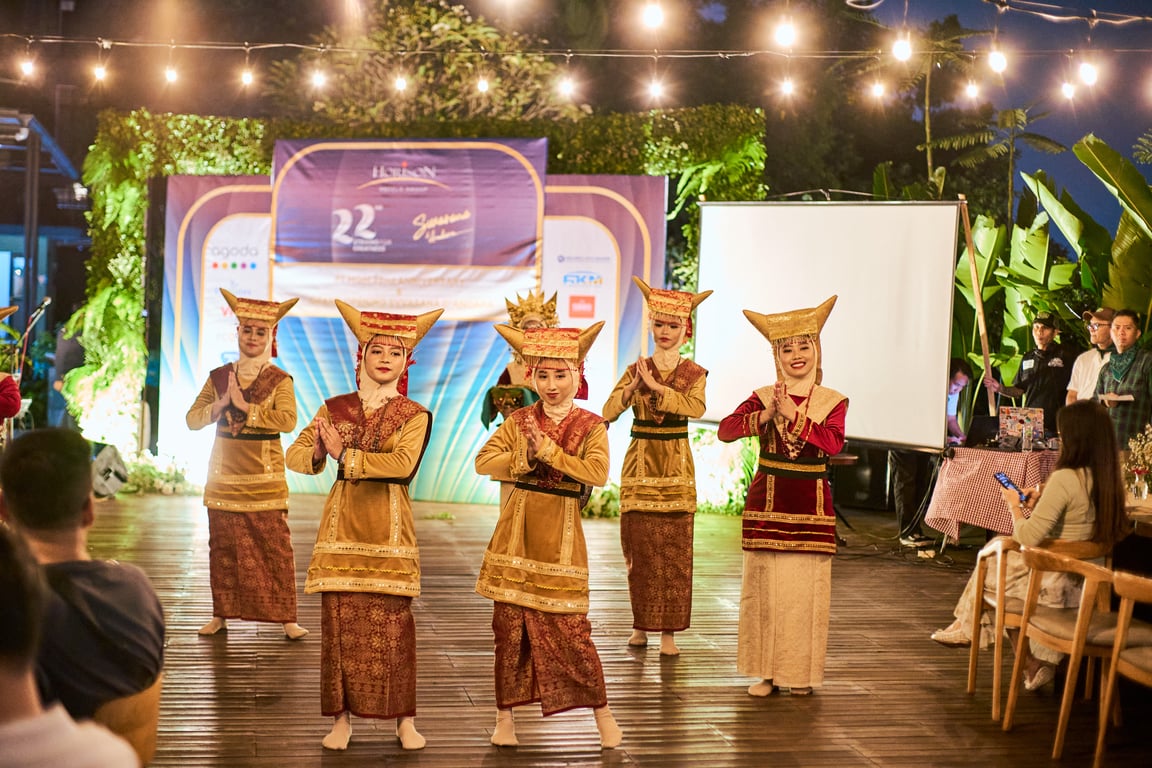 Persembahan Tarian khas Minang dari Horison Balairung Jakarta