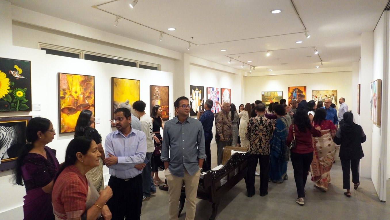 Suasana pameran seni bertajuk Sacred Geometry di Hadiprana Gallery, Jakarta Selatan, Kamis (24/04/2025). Foto: Rafi Fadhilah/India News Desk