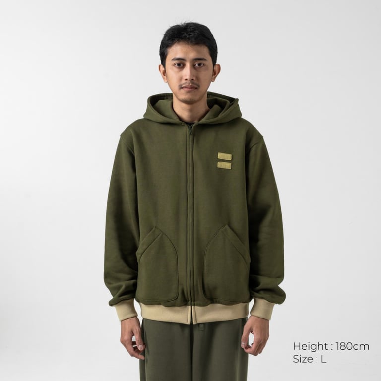 Bodypack Rancher Hoodie Sweater Outfit Liburan