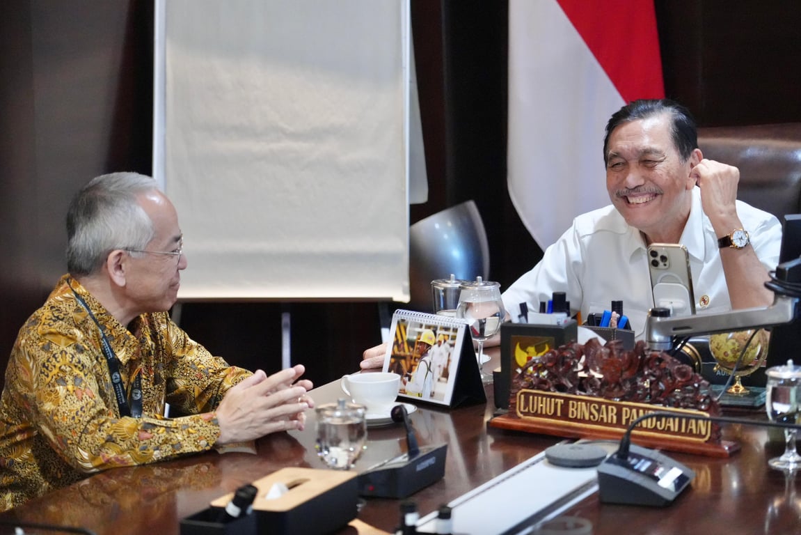 Norimasa Shimomura, Kepala Perwakilan UNDP Indonesia (kiri) dalam pertemuan bersama ketua DEN, Luhut Binsar Pandjaitan (kanan). Foto: DEN