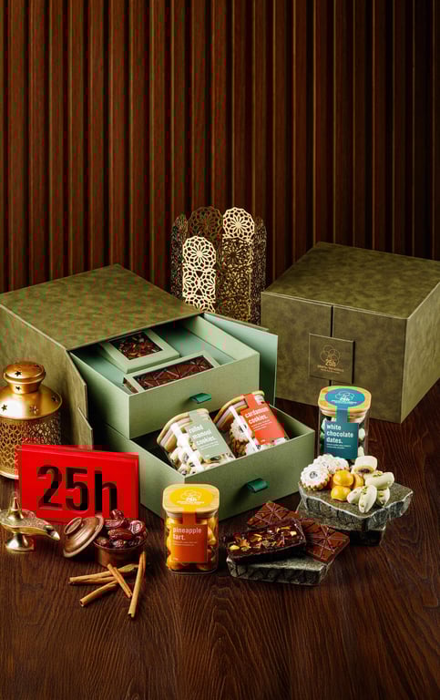 The 25h X-tra Large Hampers