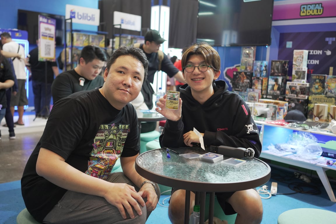 Founder IGX 2024 bersama HyperPotatoes di Booth DEALDULU