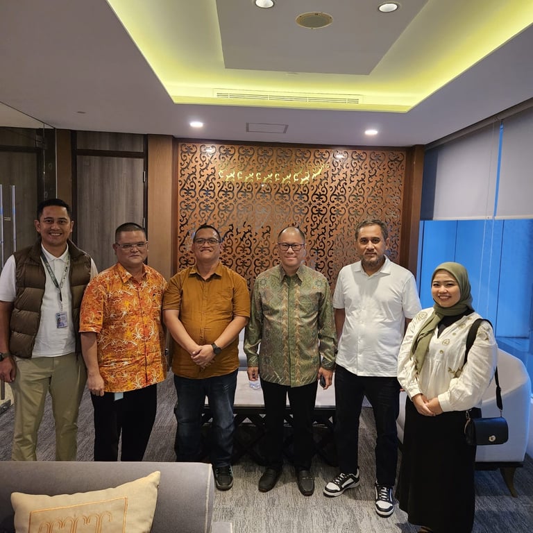 Foto bersama : Jajaran Direksi & Komisaris Parto.id bersama Direksi PT Blue Bird Tbk