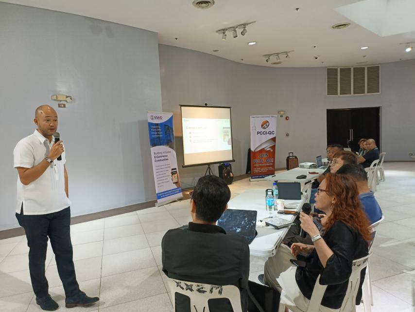 UNAWA COO Atty. Gino Jacinto with Philippine Chamber of Commerce and Industry (PCCI) members.