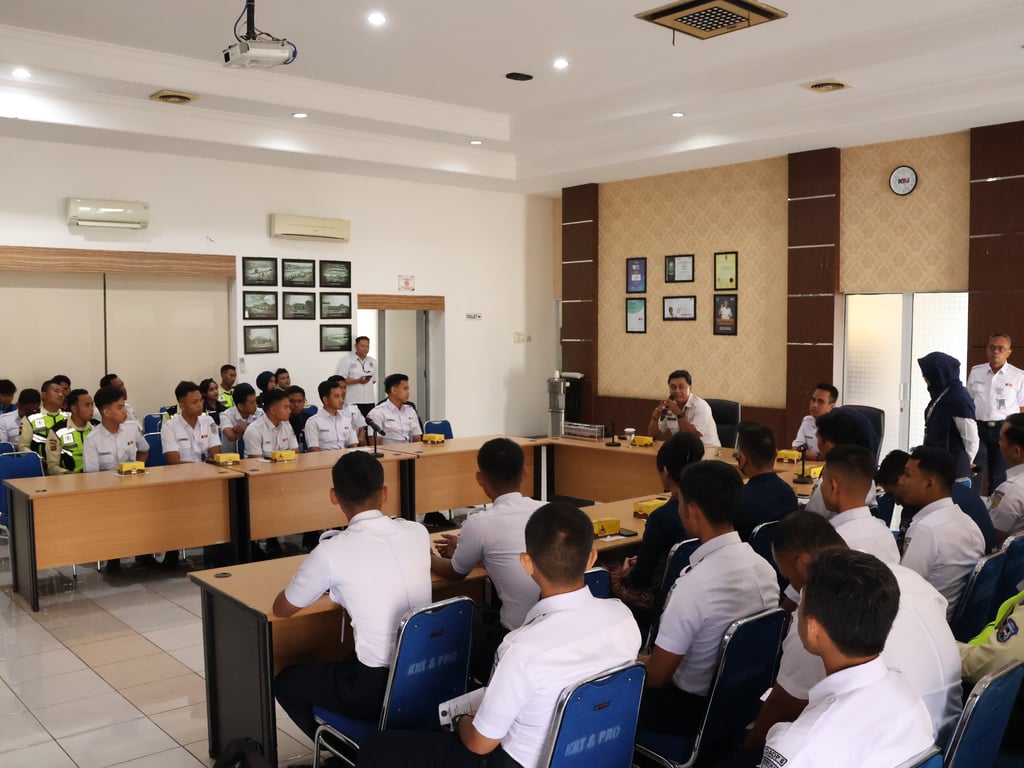 Suasana kegiatan sosialisasi P4GN di Kantor KAI Daop 6